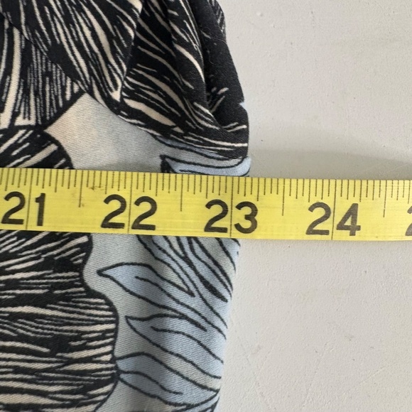 Rafaella Studio MOD Floral Long Sleeve Blouse - Picture 8 of 9